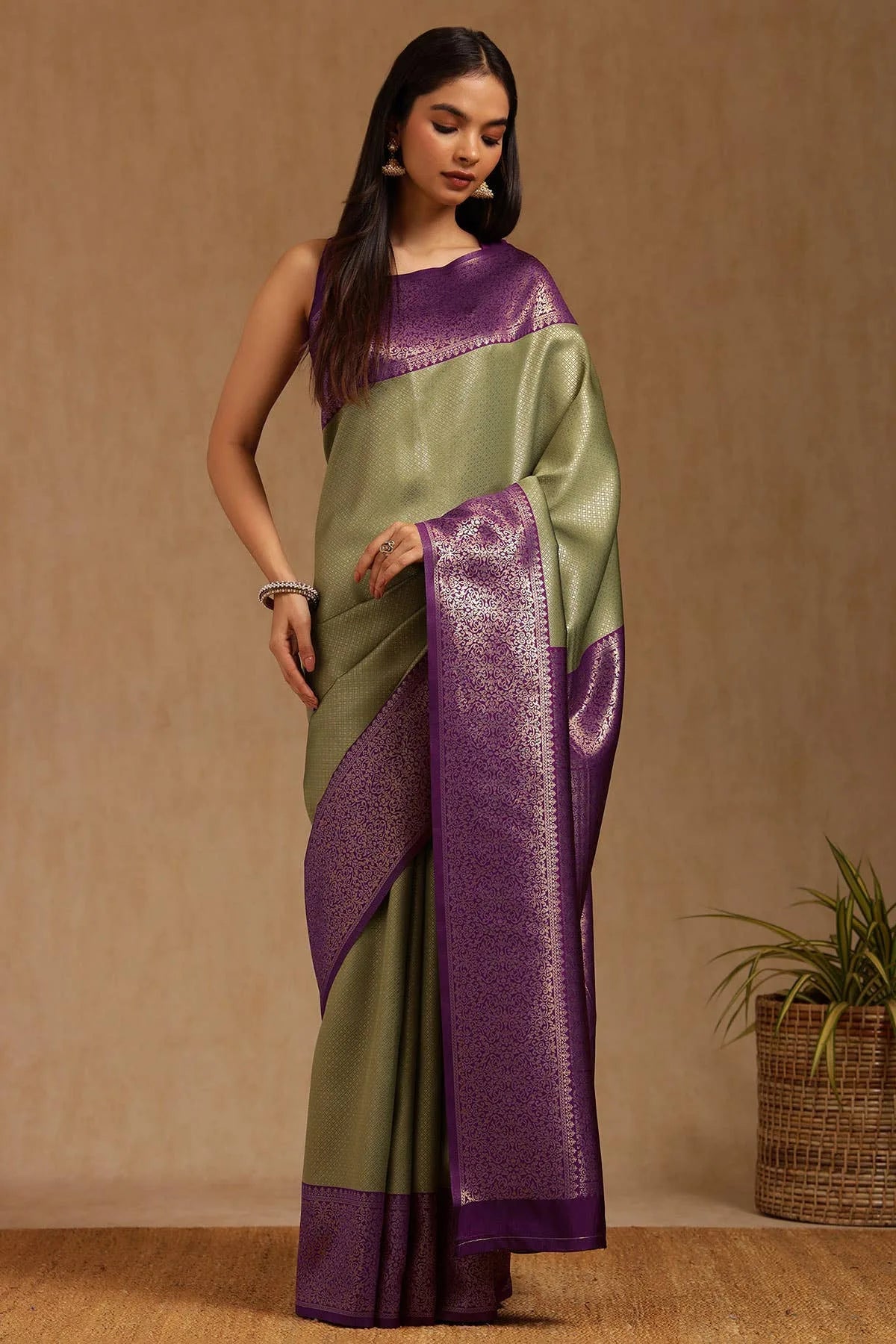 Olive Silk Blend Zari Woven Saree — detail