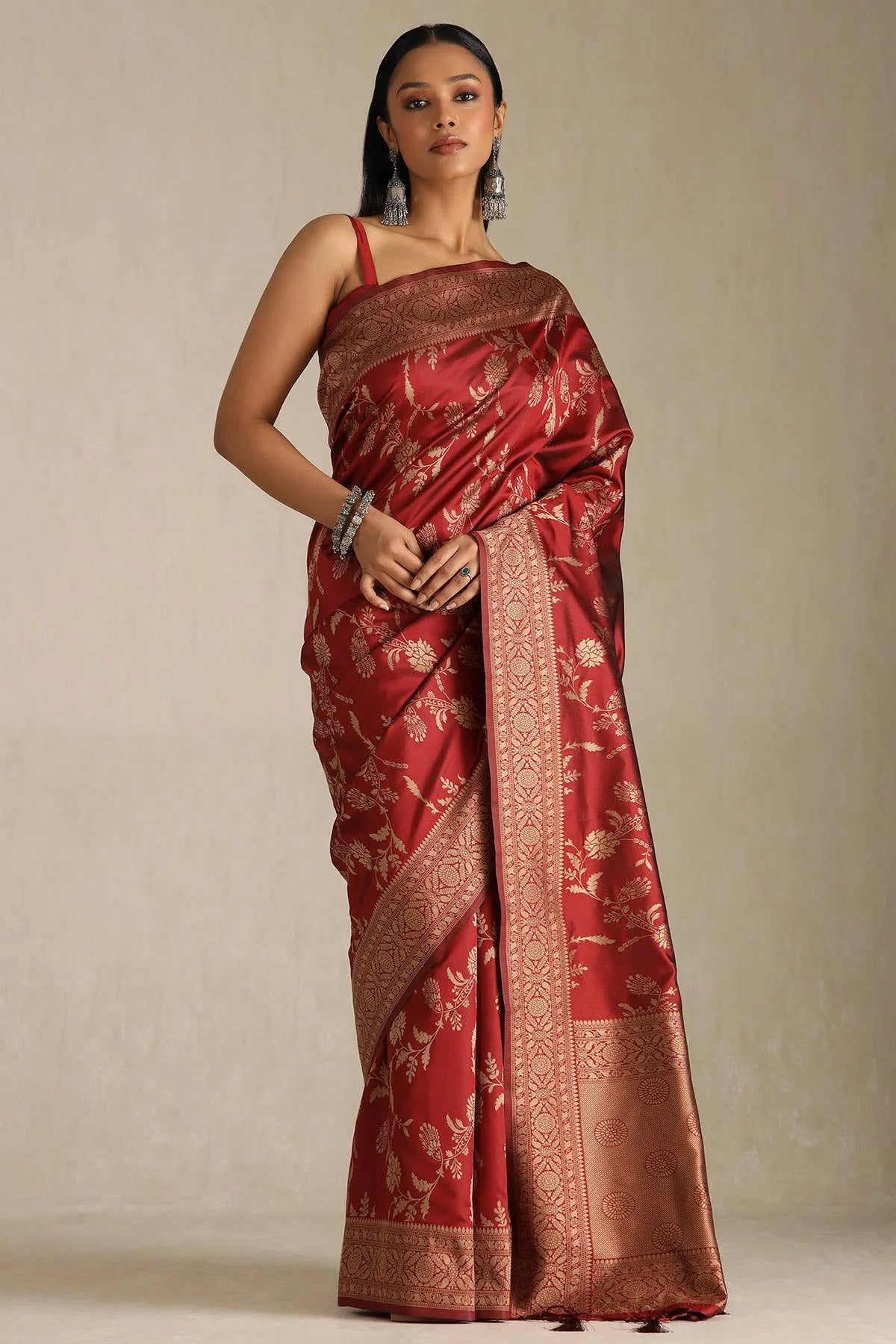 Maroon Tussar Floral Print Saree — detail