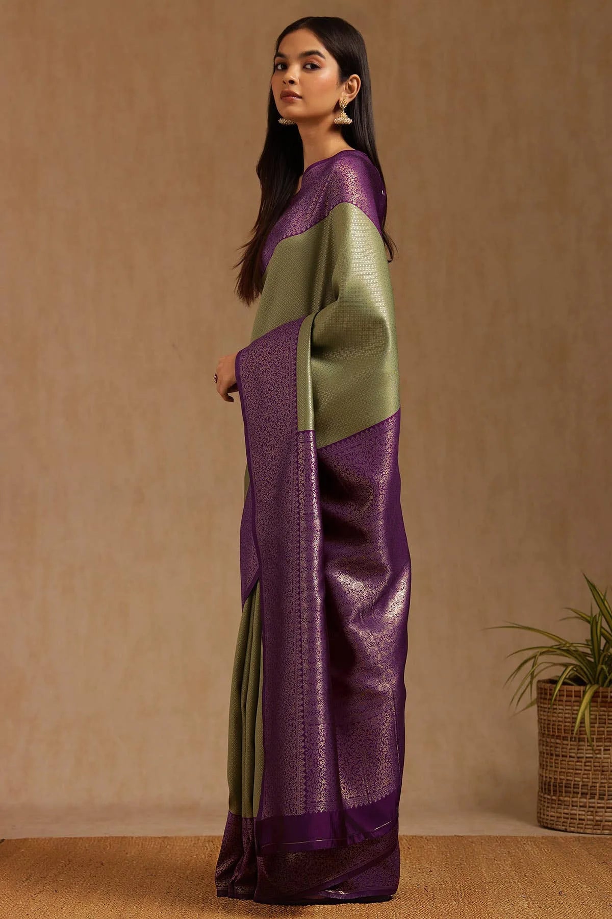Olive Silk Blend Zari Woven Saree — detail
