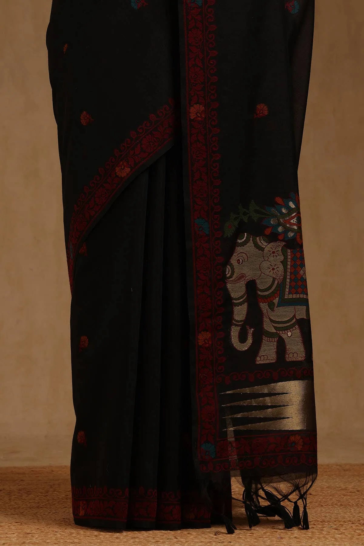 Black Chanderi Woven Design Saree — detail